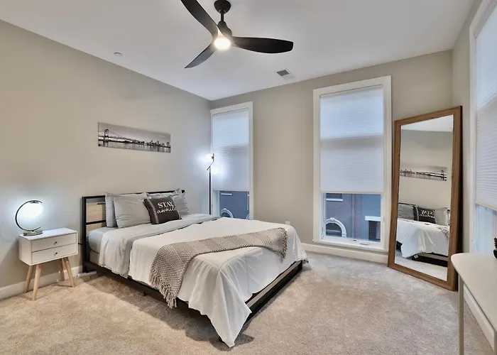 *New* Xquisitemidcenturym0D~ Condo *Otr* W/Parking
