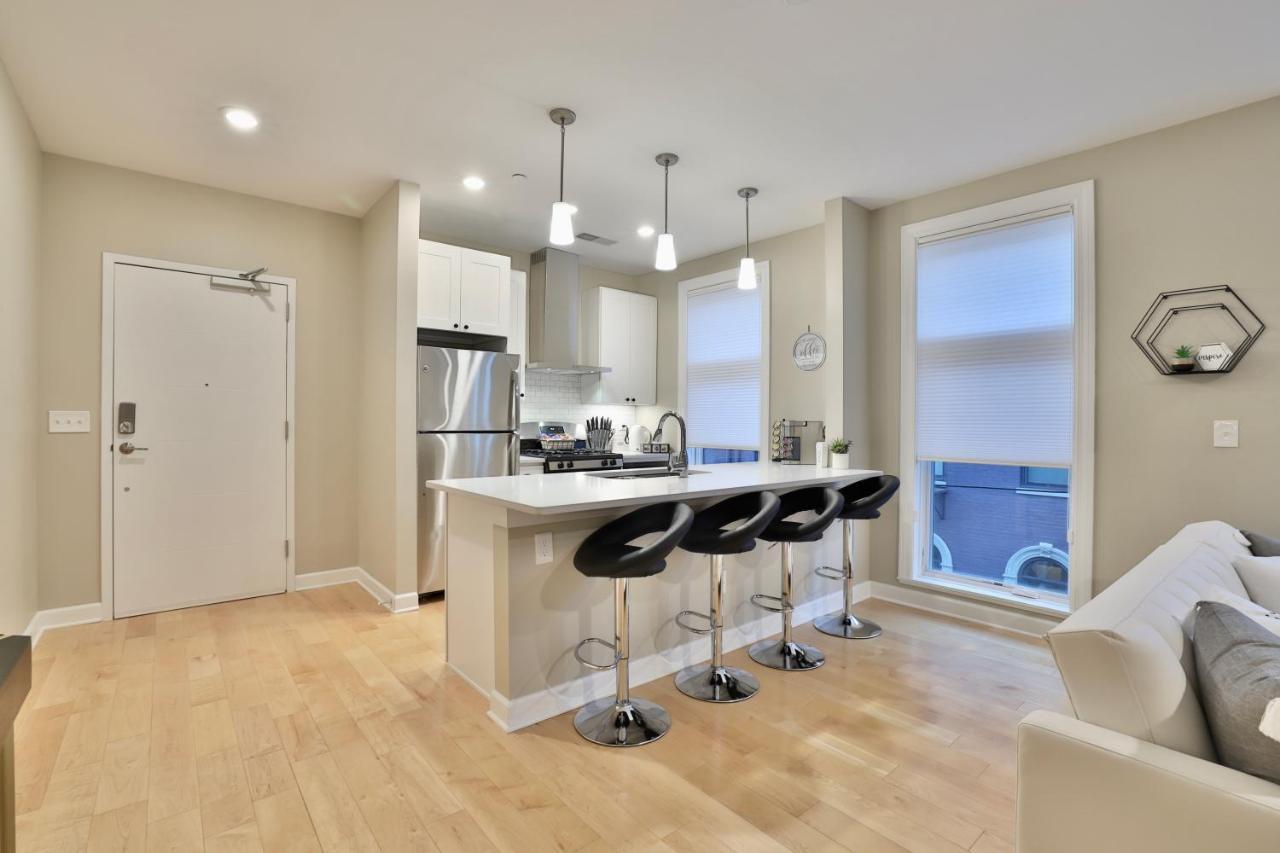 *new* Xquisitemidcenturym0d~ *otr* W/parking Appartement