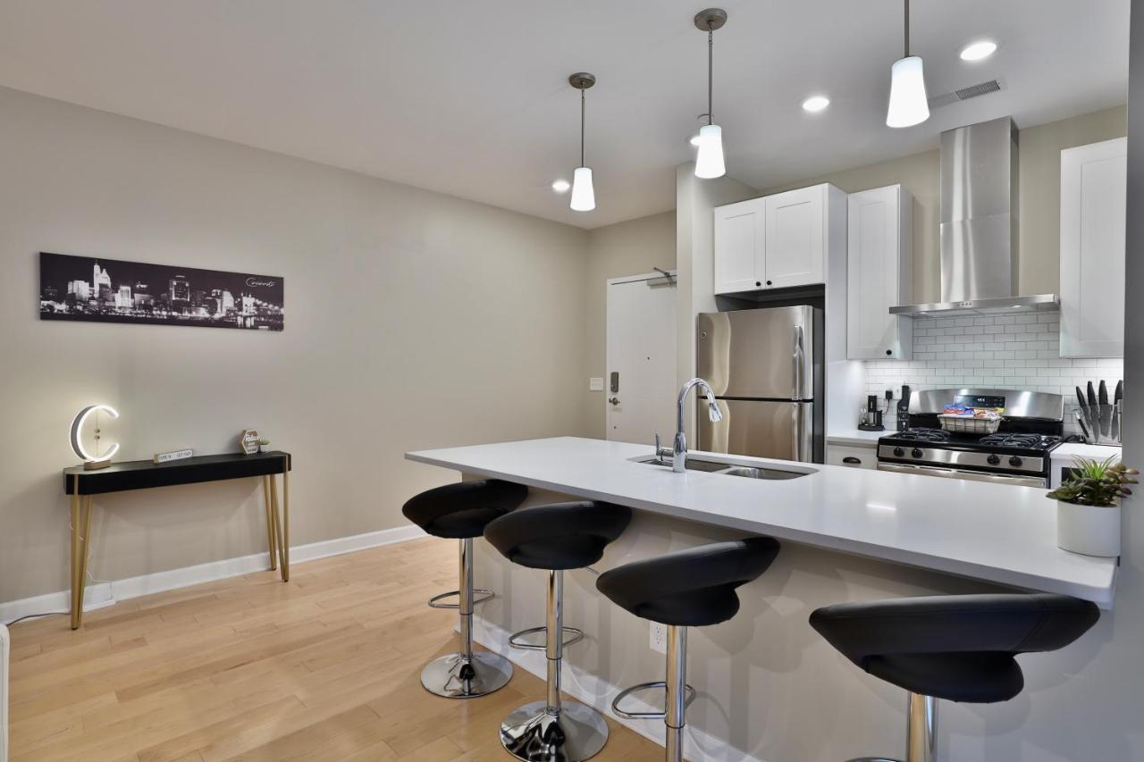 *new* Xquisitemidcenturym0d~ *otr* W/parking Apartment *